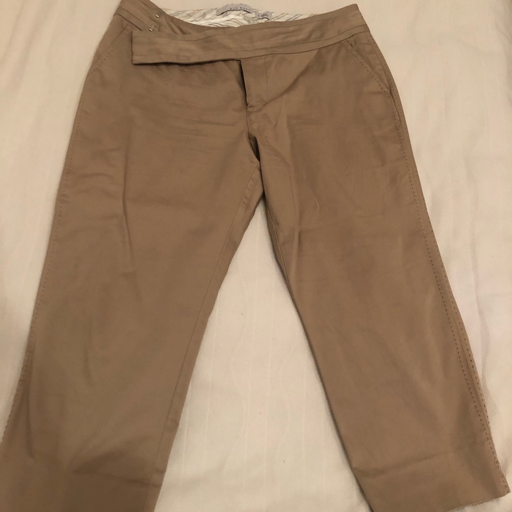 Capri pants